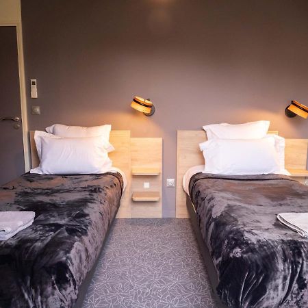 Logis Hotels Le Saint Pierre Moncoutant Экстерьер фото