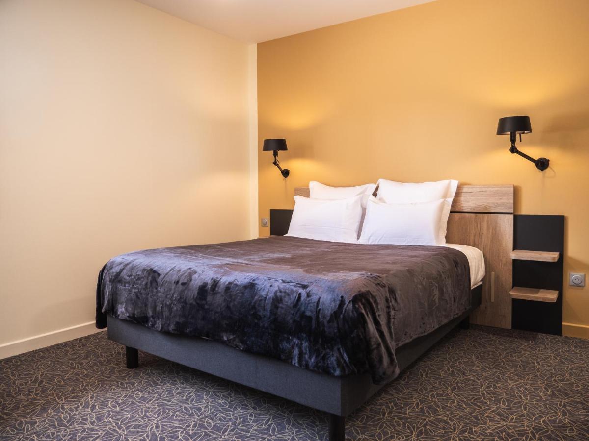 Logis Hotels Le Saint Pierre Moncoutant Экстерьер фото