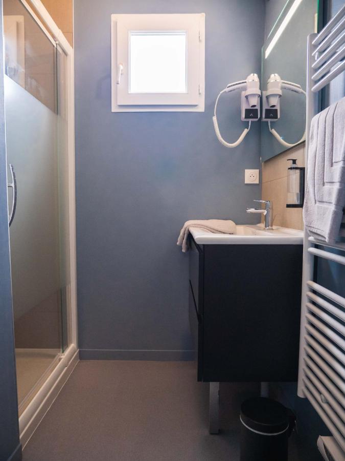 Logis Hotels Le Saint Pierre Moncoutant Экстерьер фото