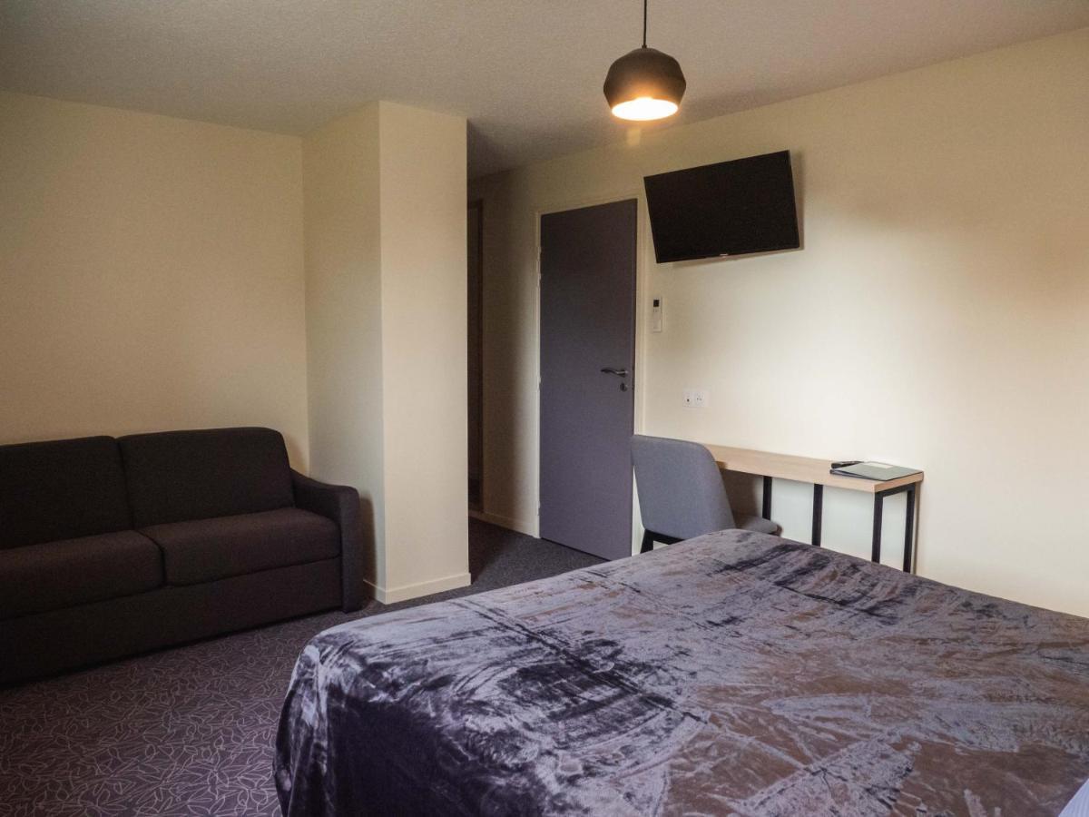 Logis Hotels Le Saint Pierre Moncoutant Экстерьер фото