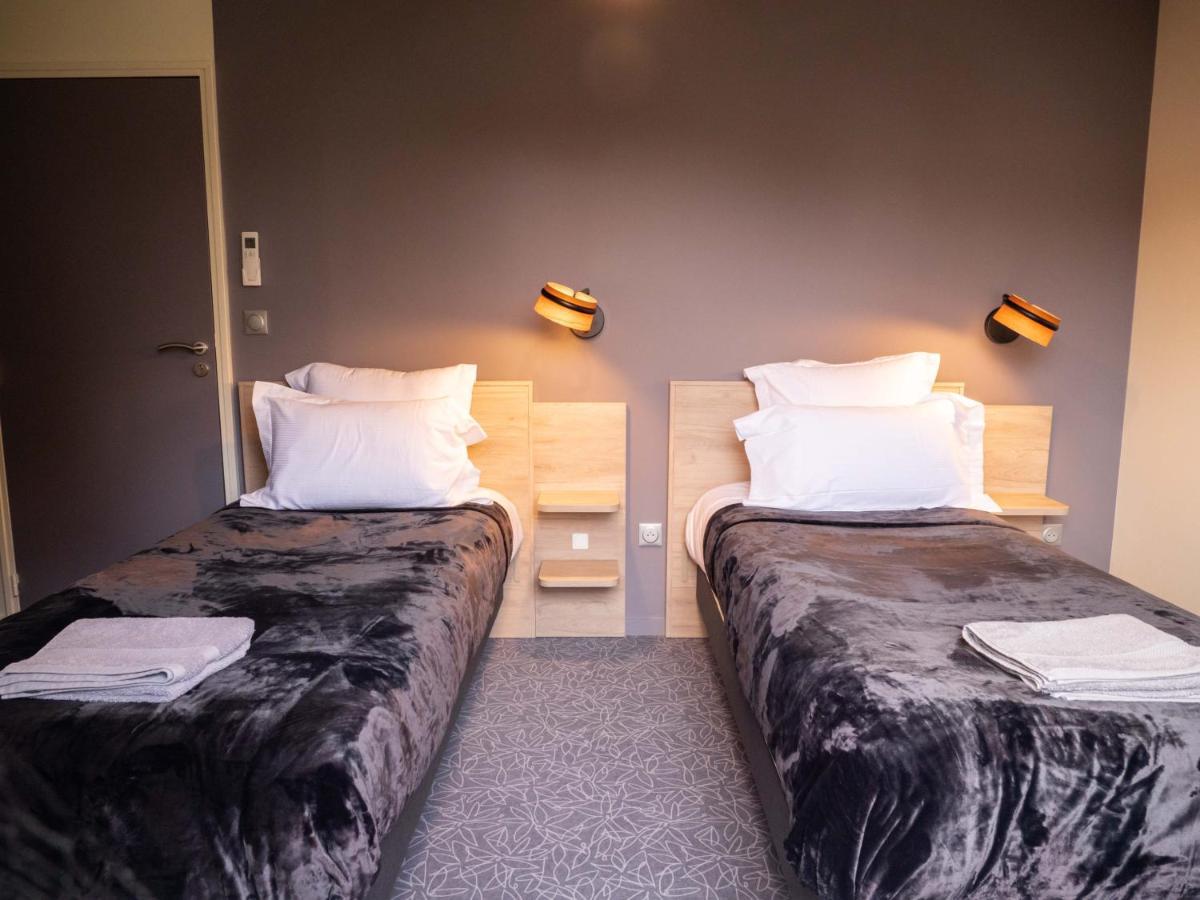 Logis Hotels Le Saint Pierre Moncoutant Экстерьер фото